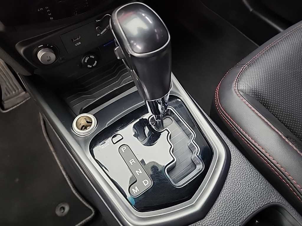 Ssangyong Tivoli - Vista 8