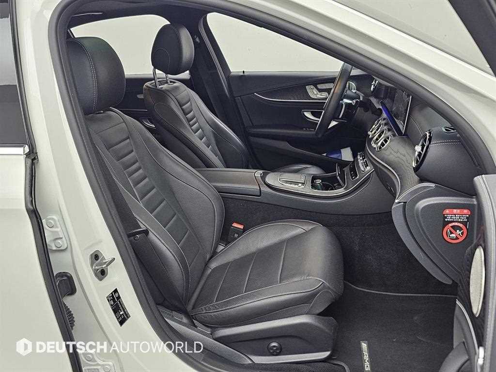 Mercedes Benz E class - Vista 10