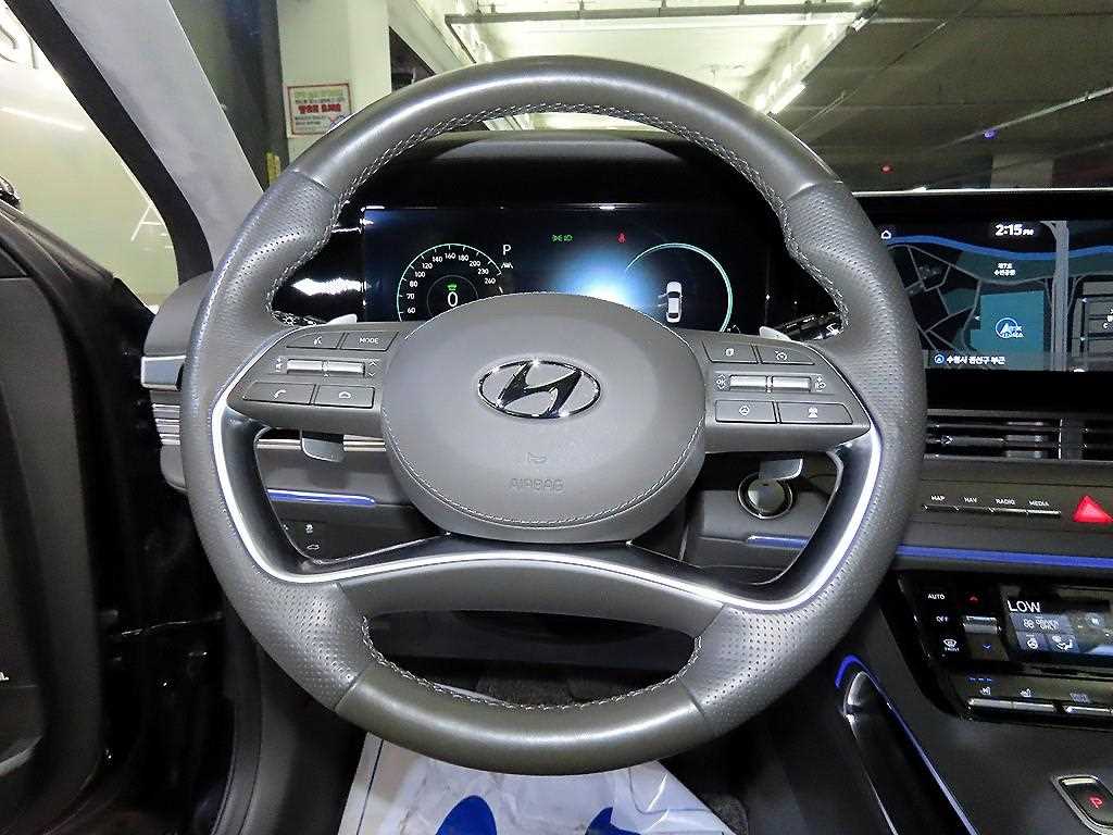 HYUNDAI Grandeur - Vista 10