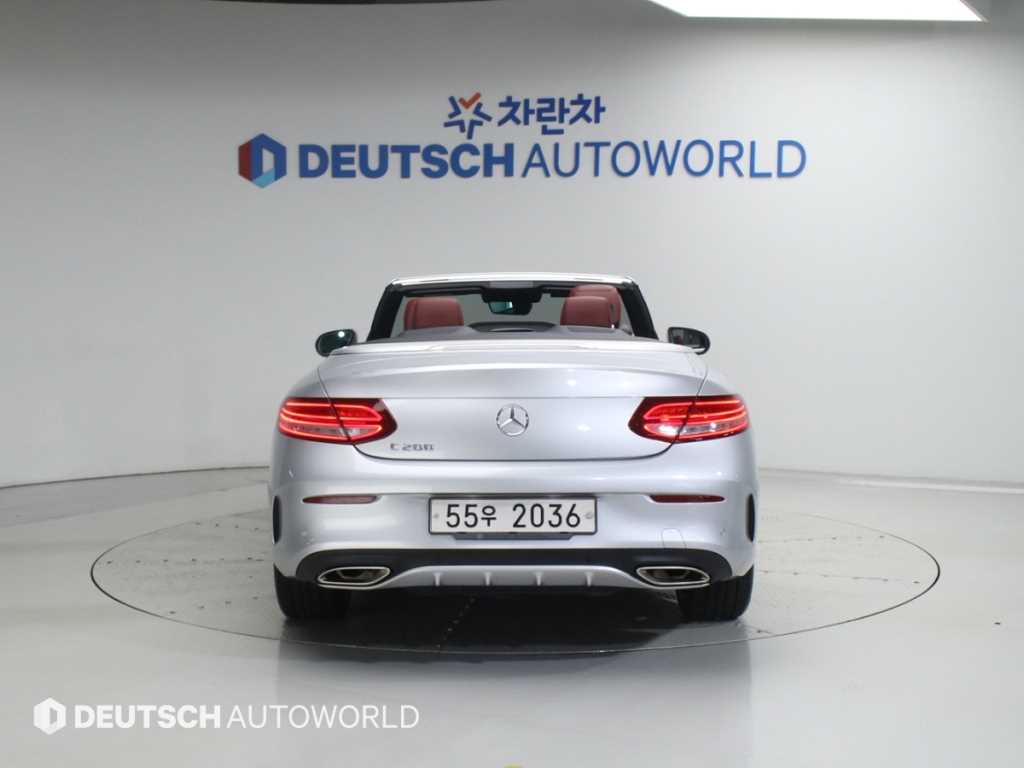 Mercedes Benz C Class - Vista 6