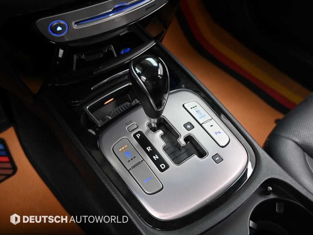 HYUNDAI Genesis - Vista 11