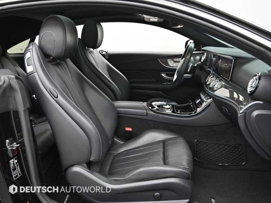 Mercedes Benz E class - Vista 12