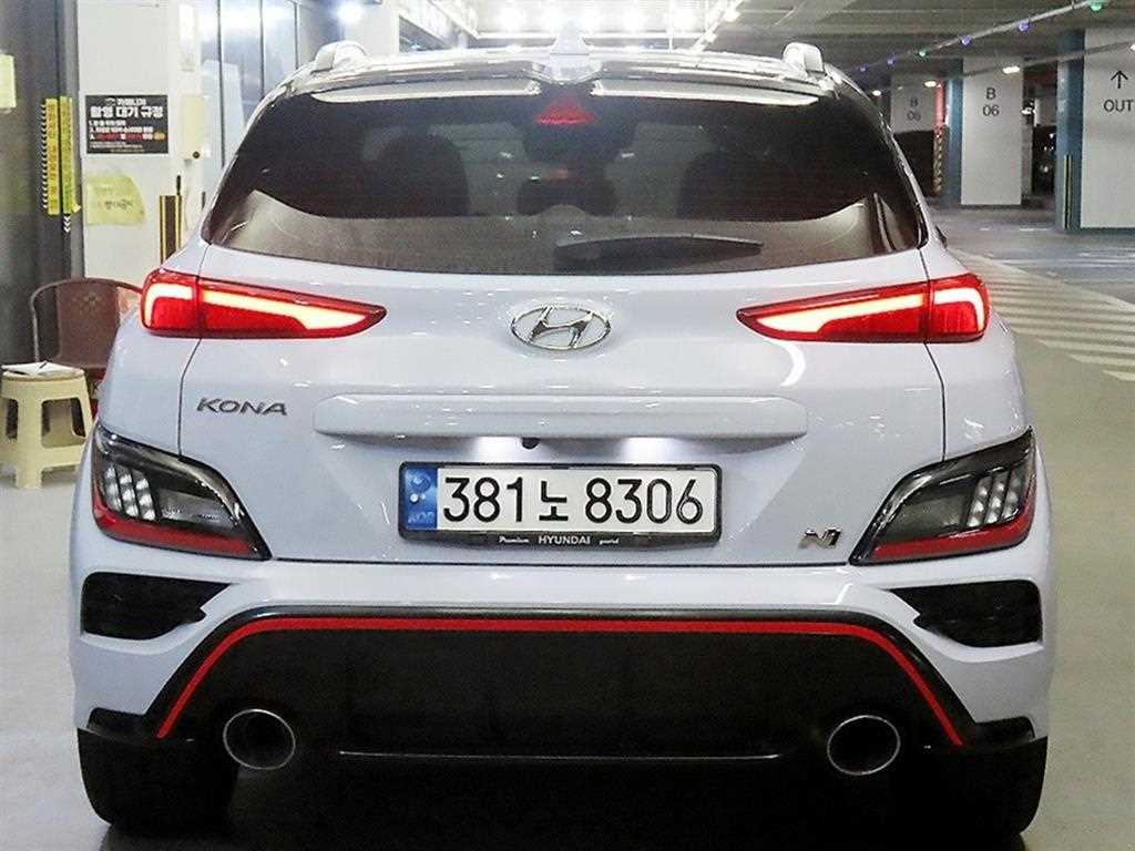 HYUNDAI Kona - Vista 7