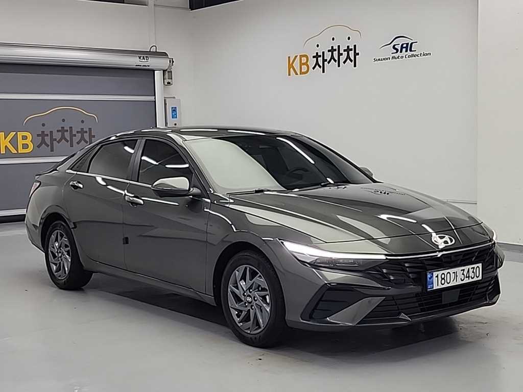 HYUNDAI Avante - Vista 7