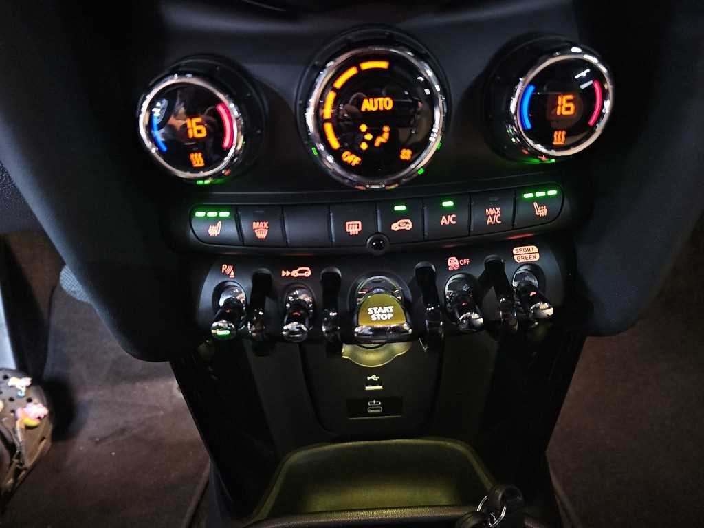 Mini Cooper - Vista 12