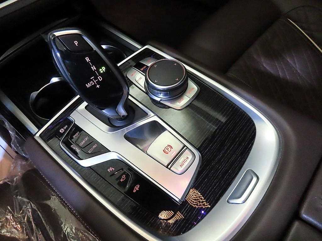 BMW 7 Series 2020 Gris - Importación desde Corea - HF Imports Iquique - Foto 14