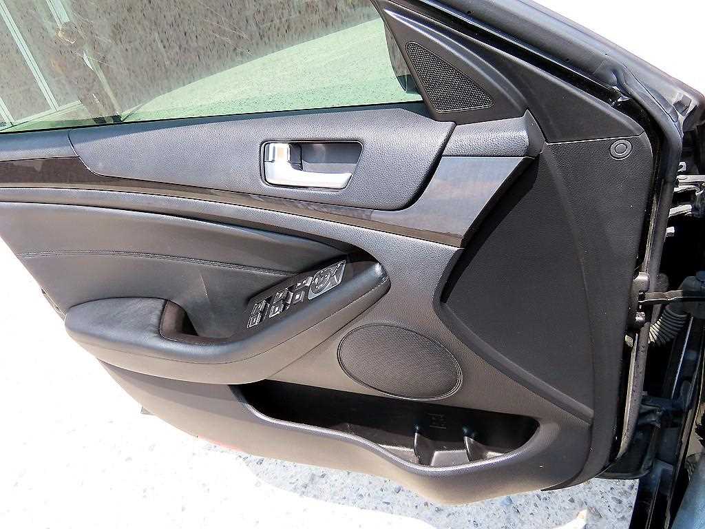KIA K7 - Vista 12