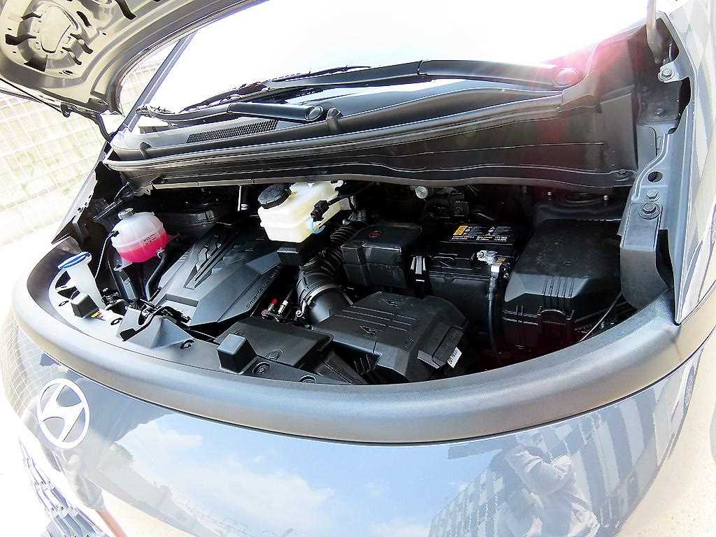 HYUNDAI Staria 2024 Gris - Importación desde Corea - HF Imports Iquique - Foto 20