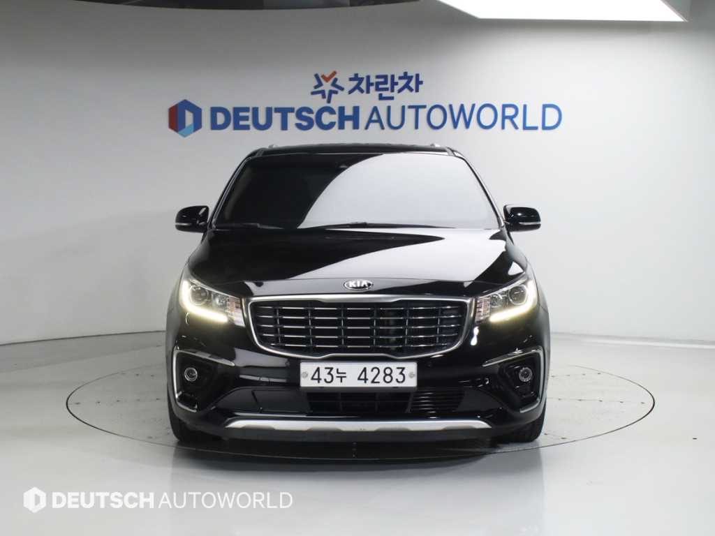 KIA Carnival - Vista 3