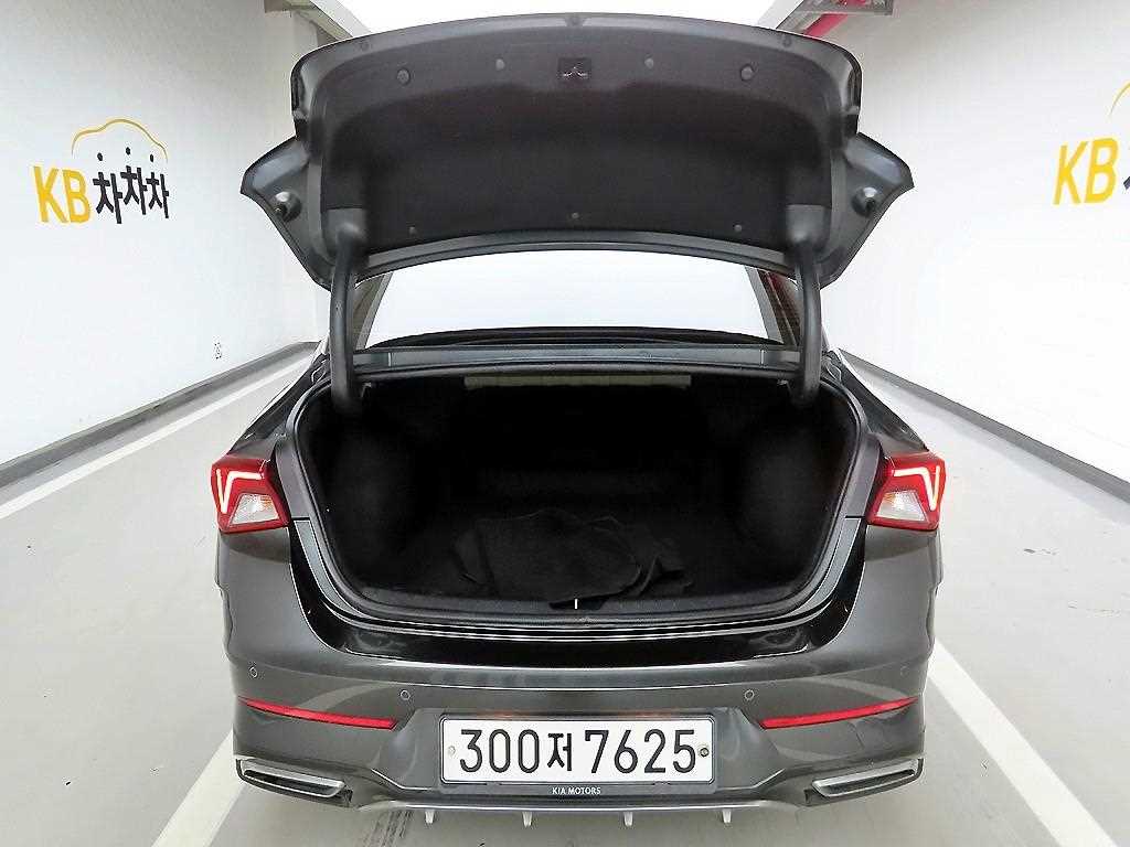 KIA K5 - Vista 7