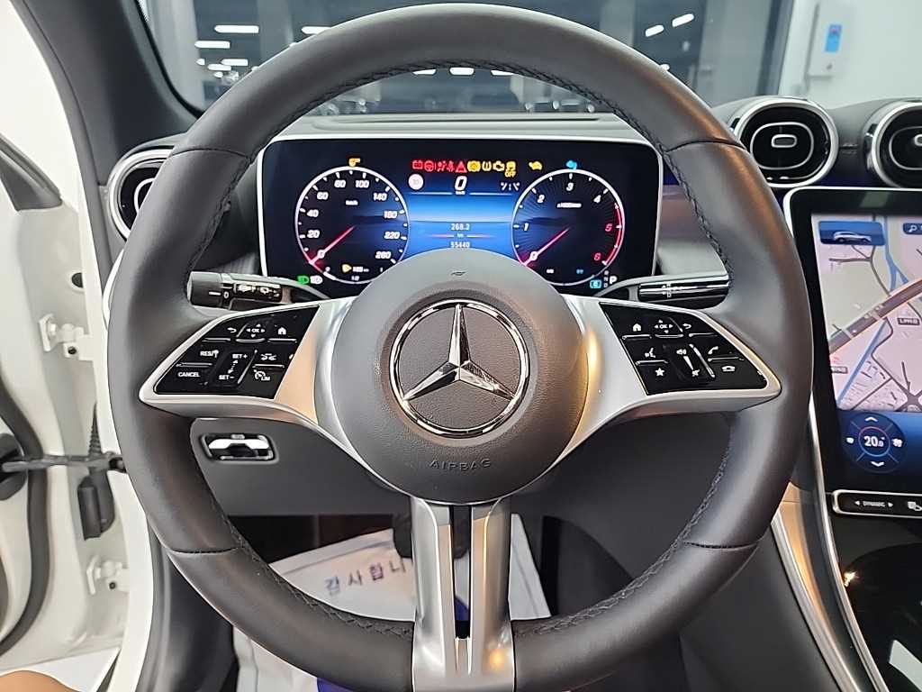 Mercedes Benz GLC Class - Vista 11