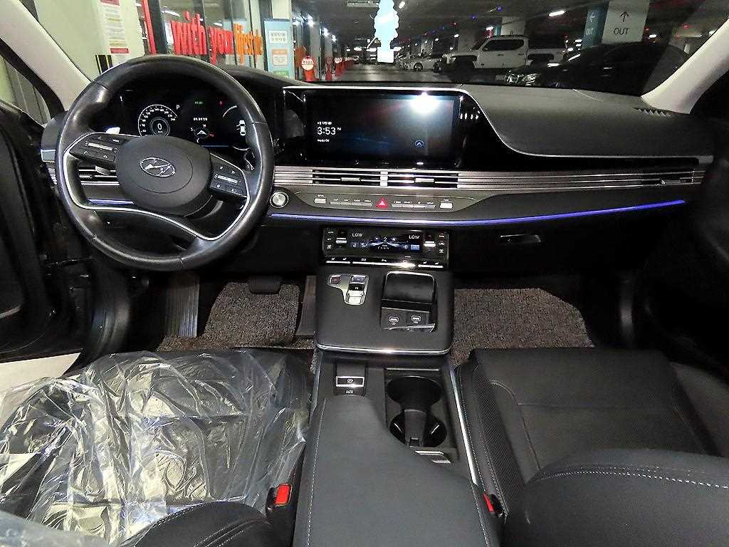 HYUNDAI Grandeur - Vista 12