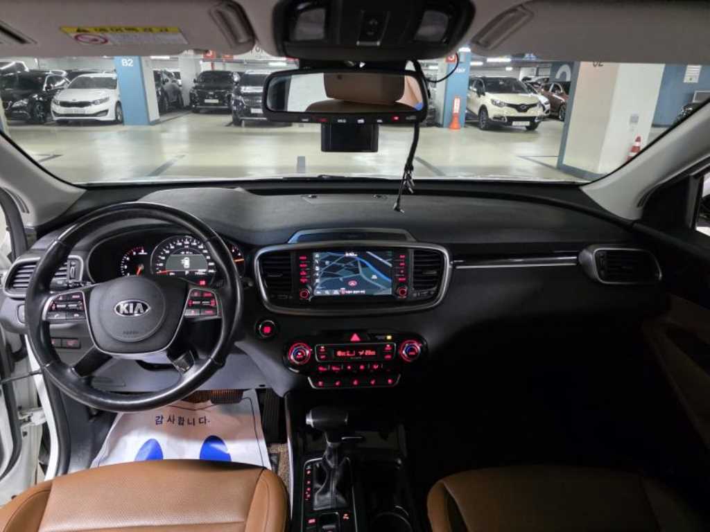 KIA Sorento - Vista 11