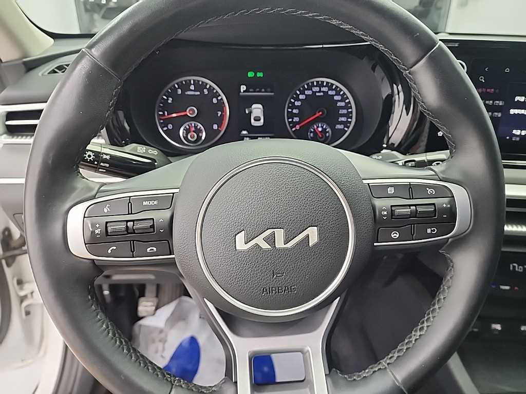 KIA K5 - Vista 11