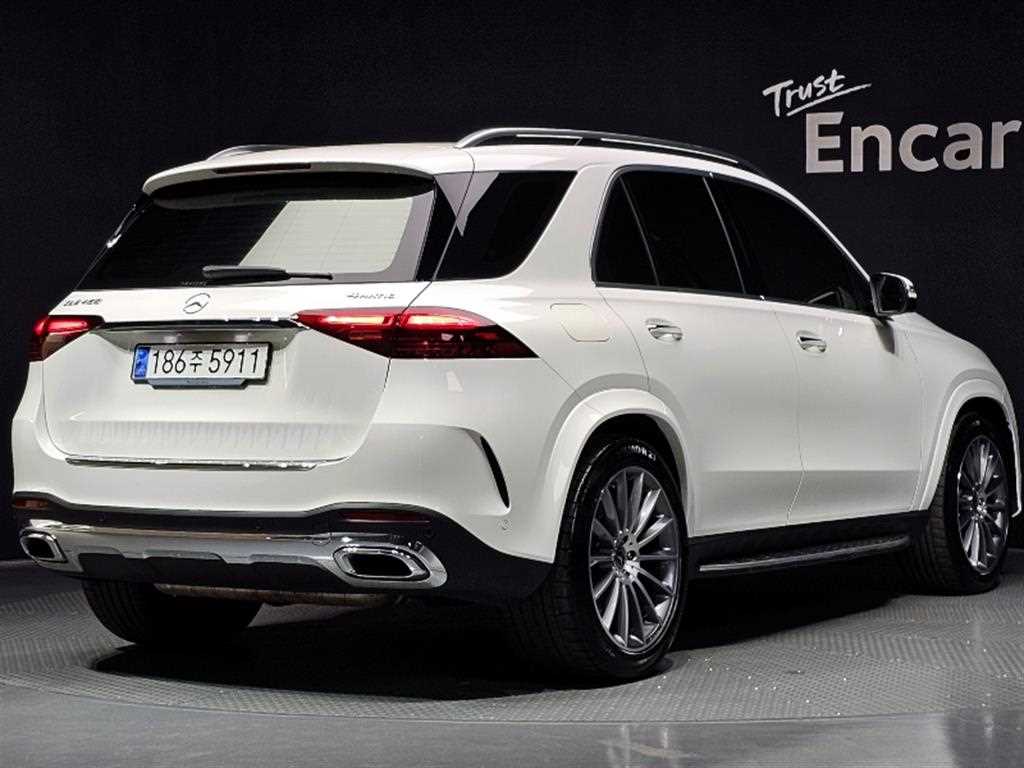 Mercedes Benz GLE Class - Vista 2