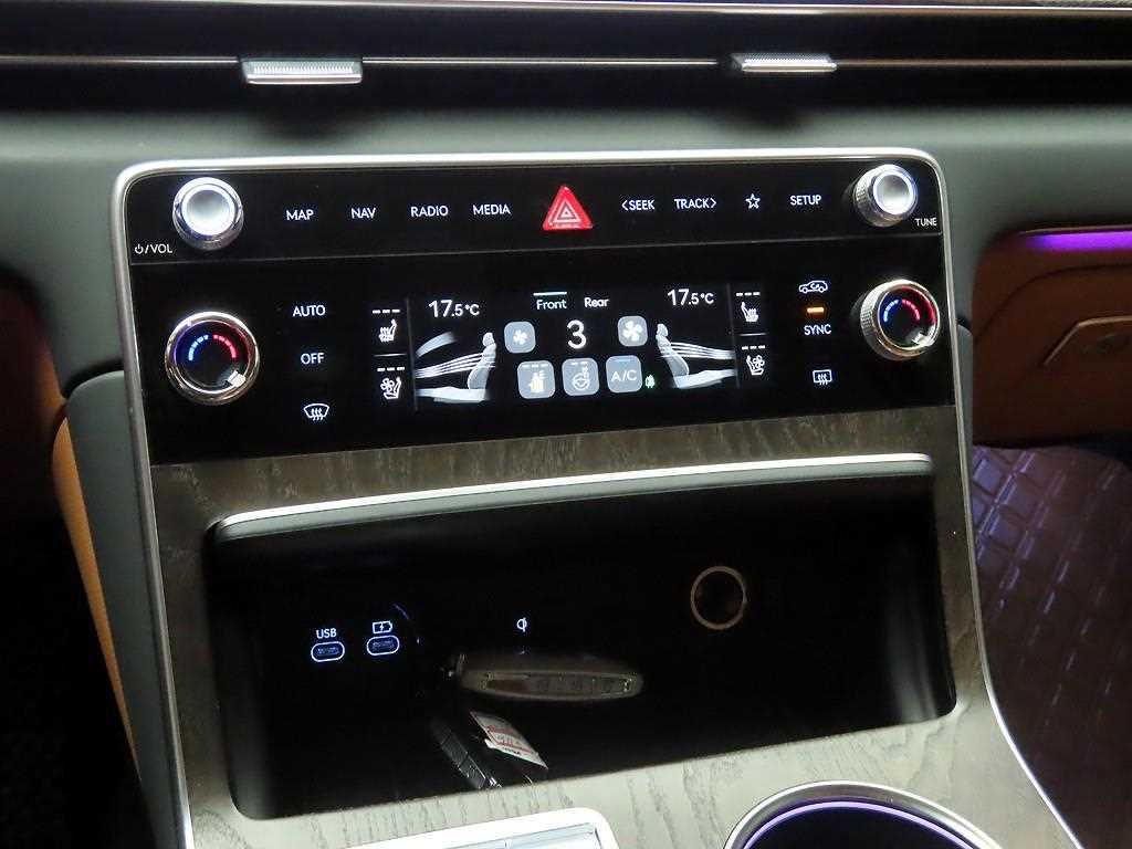 Genesis GV80 - Vista 11