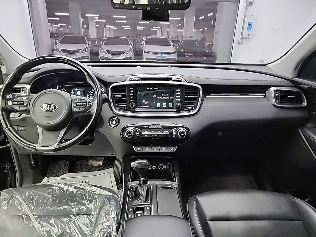 KIA Sorento - Vista 9