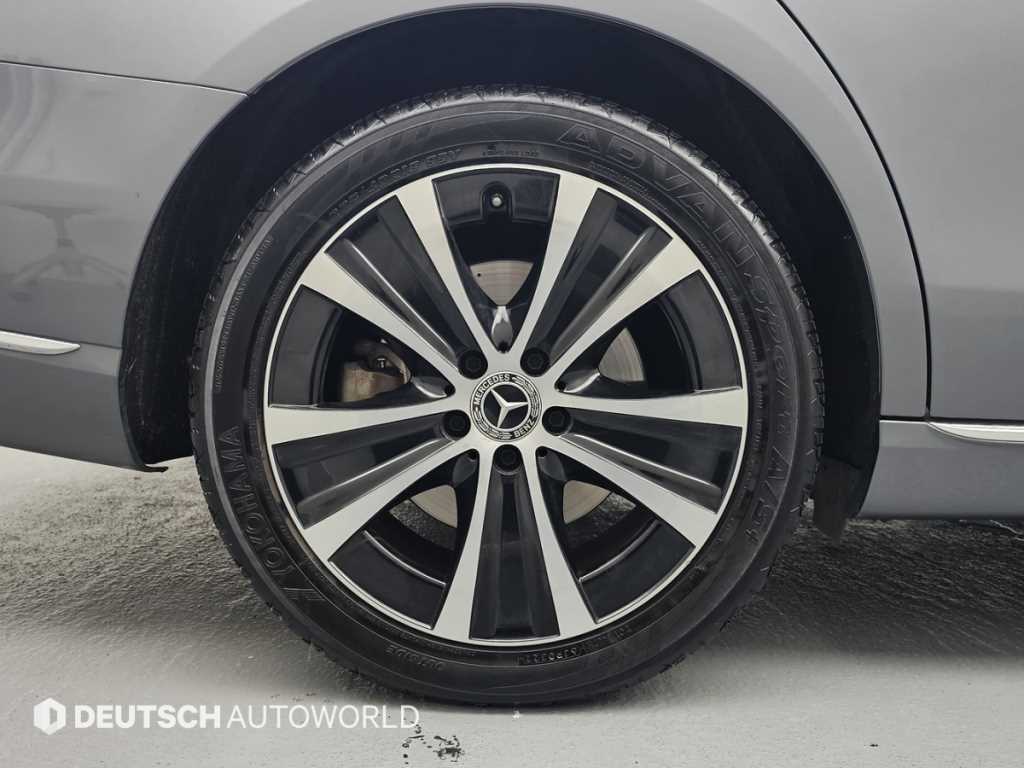 Mercedes Benz E class - Vista 7