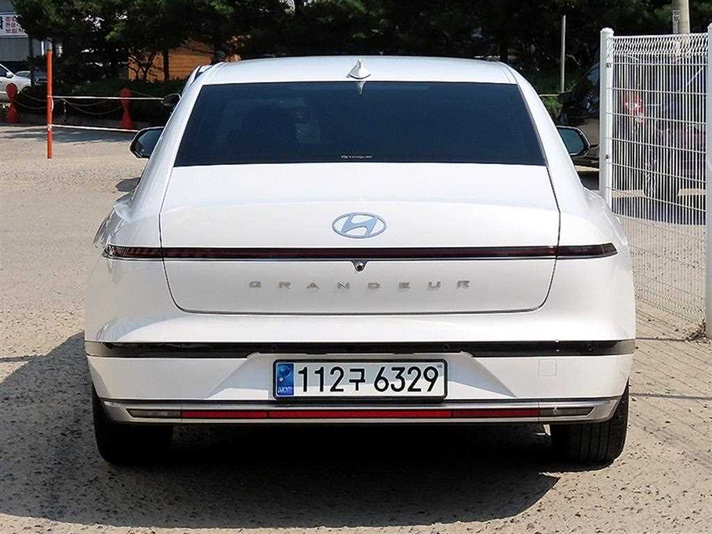 HYUNDAI Grandeur - Vista 6