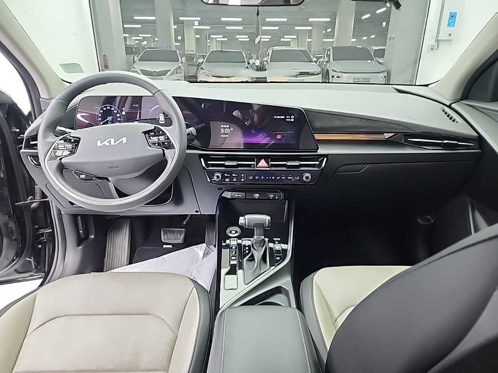 KIA Niro - Vista 9