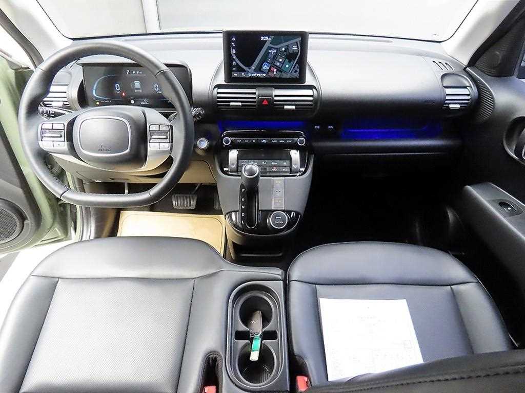 HYUNDAI Casper - Vista 8