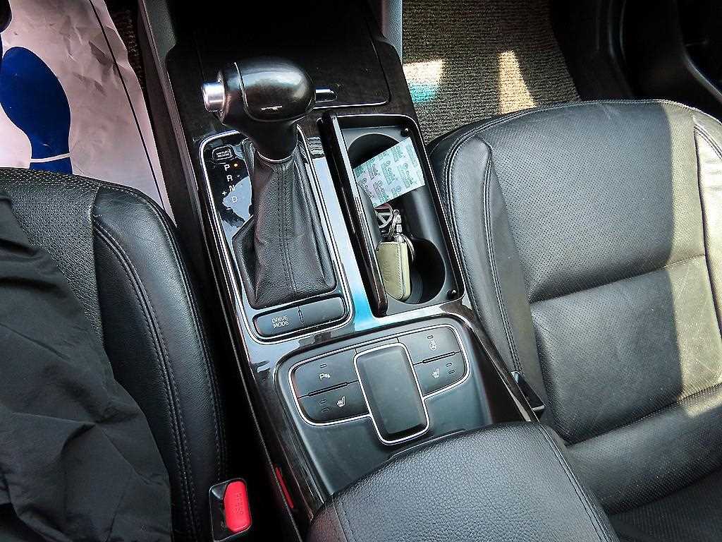 KIA K7 - Vista 11
