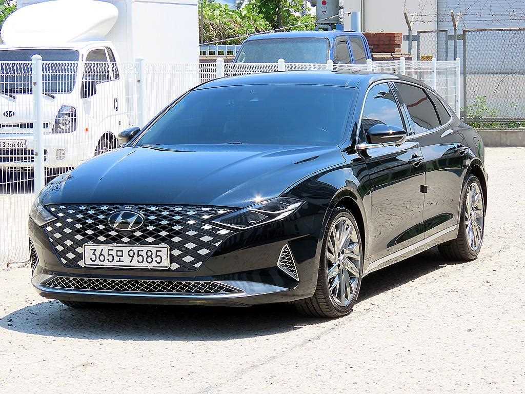 HYUNDAI Grandeur - Vista 2