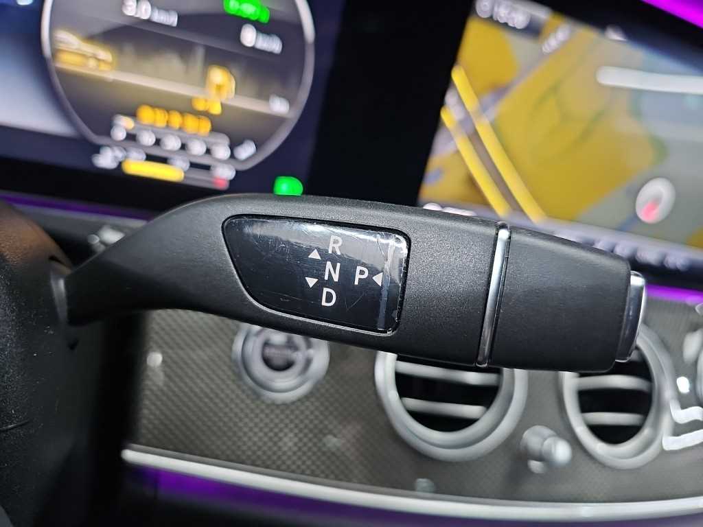 Mercedes Benz E class - Vista 10