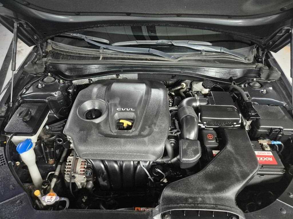 KIA K5 - Vista 9