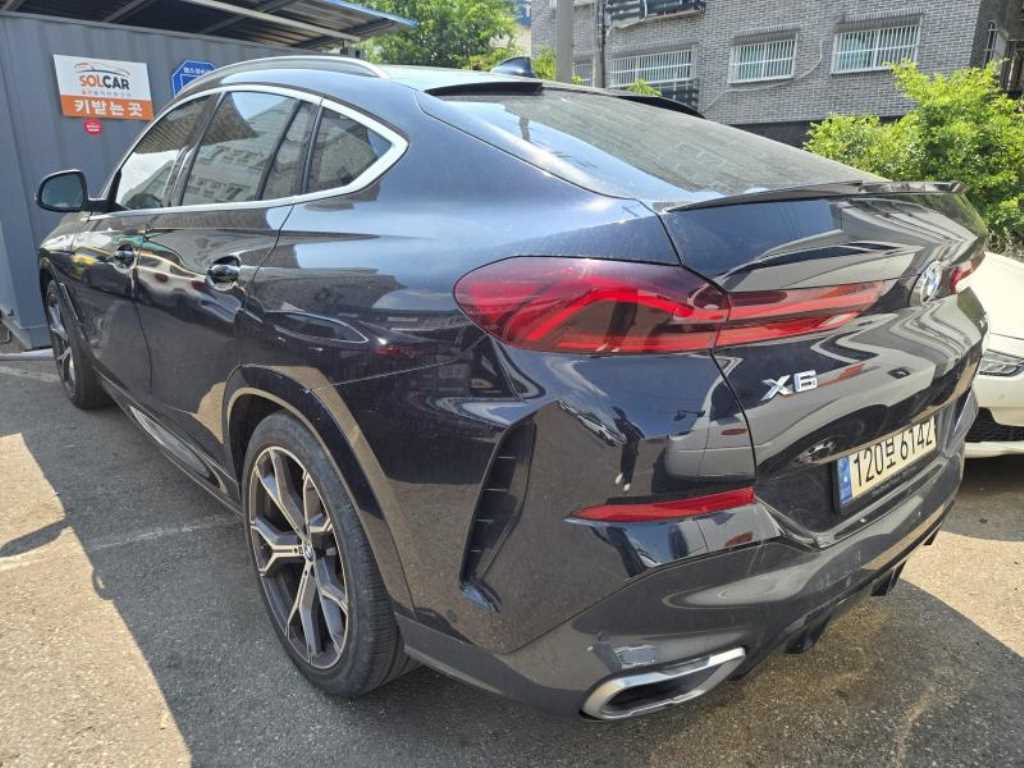 BMW X6 - Vista 3
