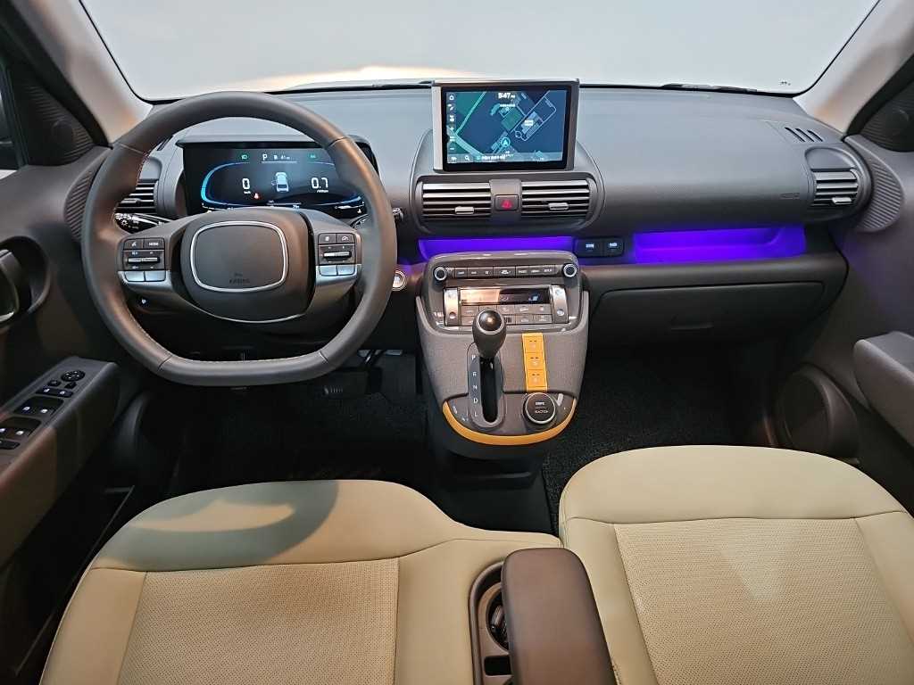 HYUNDAI Casper - Vista 8