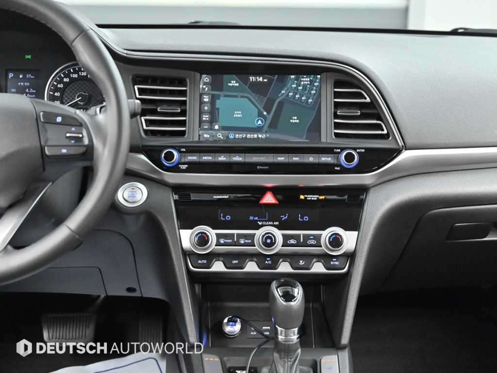 HYUNDAI Avante 2019 Blanco - Importación desde Corea - HF Imports Iquique - Foto 16