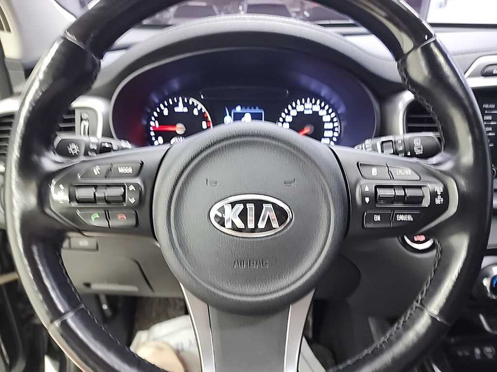 KIA Sorento - Vista 11