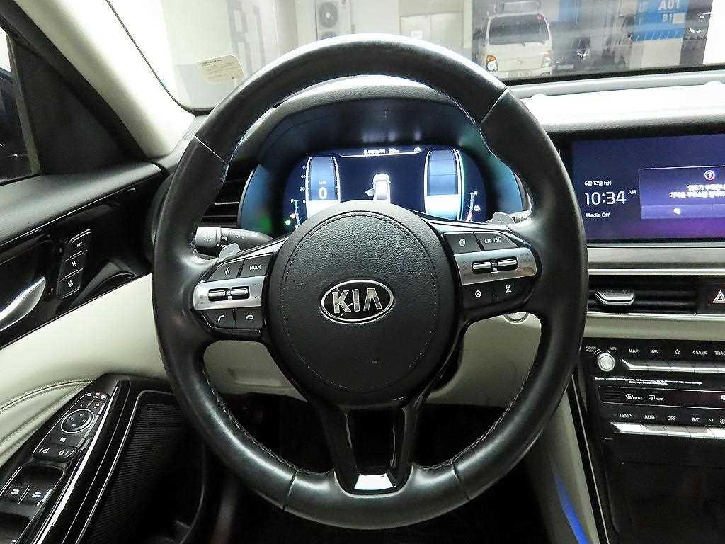 KIA K7 - Vista 9