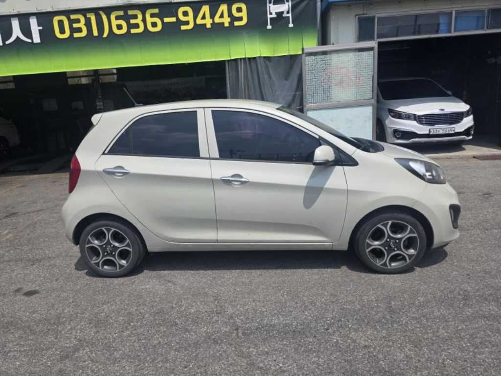 KIA Morning - Vista 3
