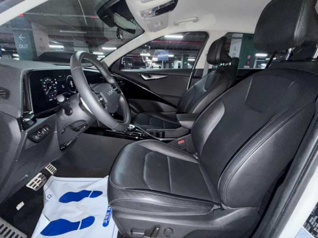 KIA Niro - Vista 8