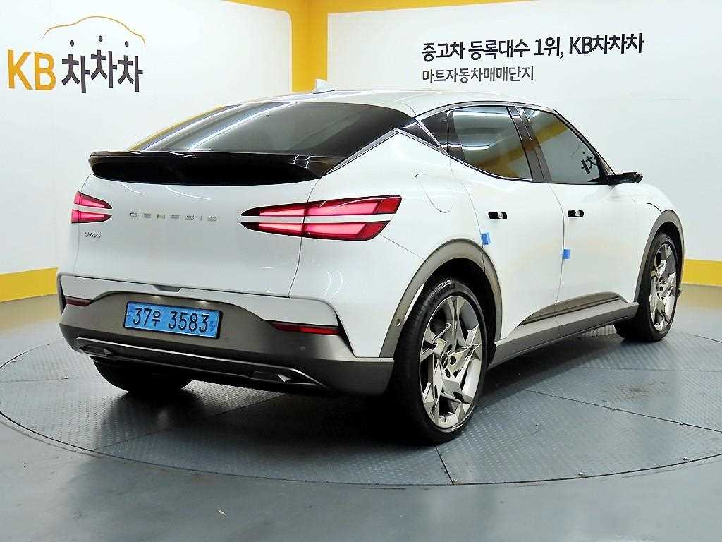 Genesis GV60 - Vista 6