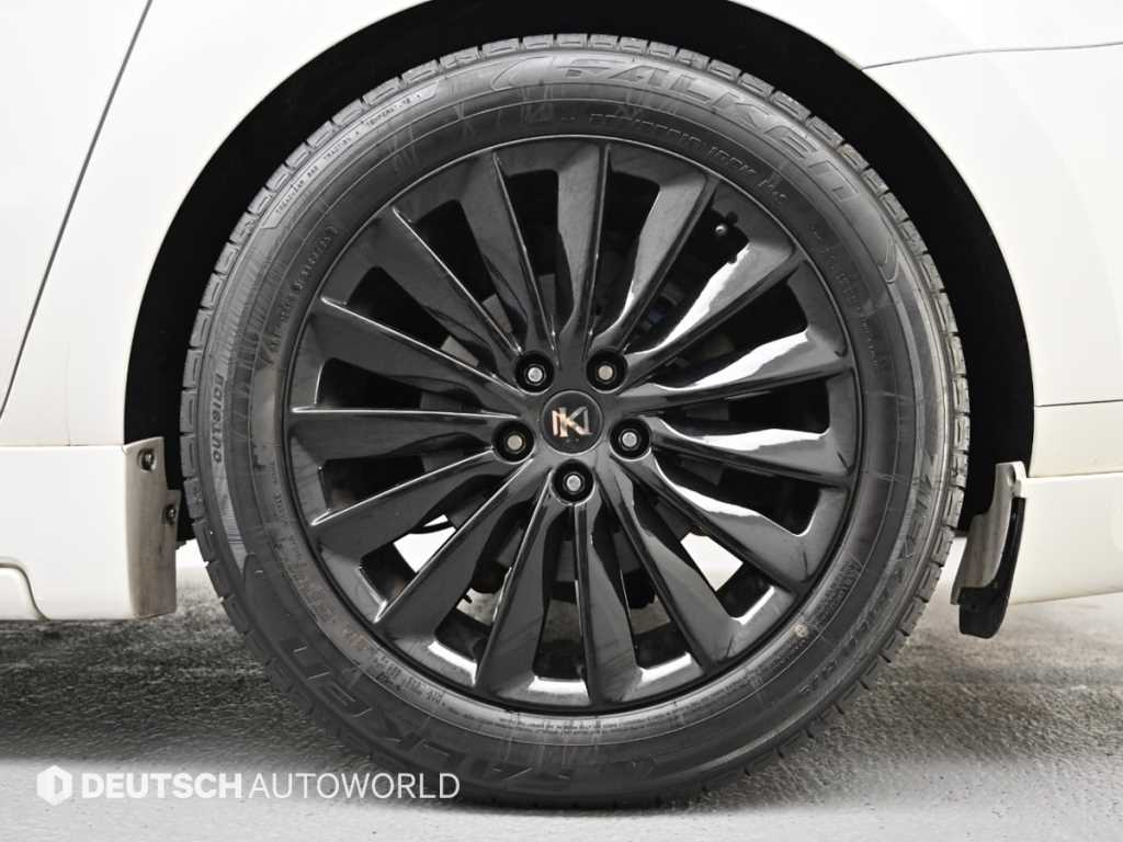 KIA Carnival - Vista 7