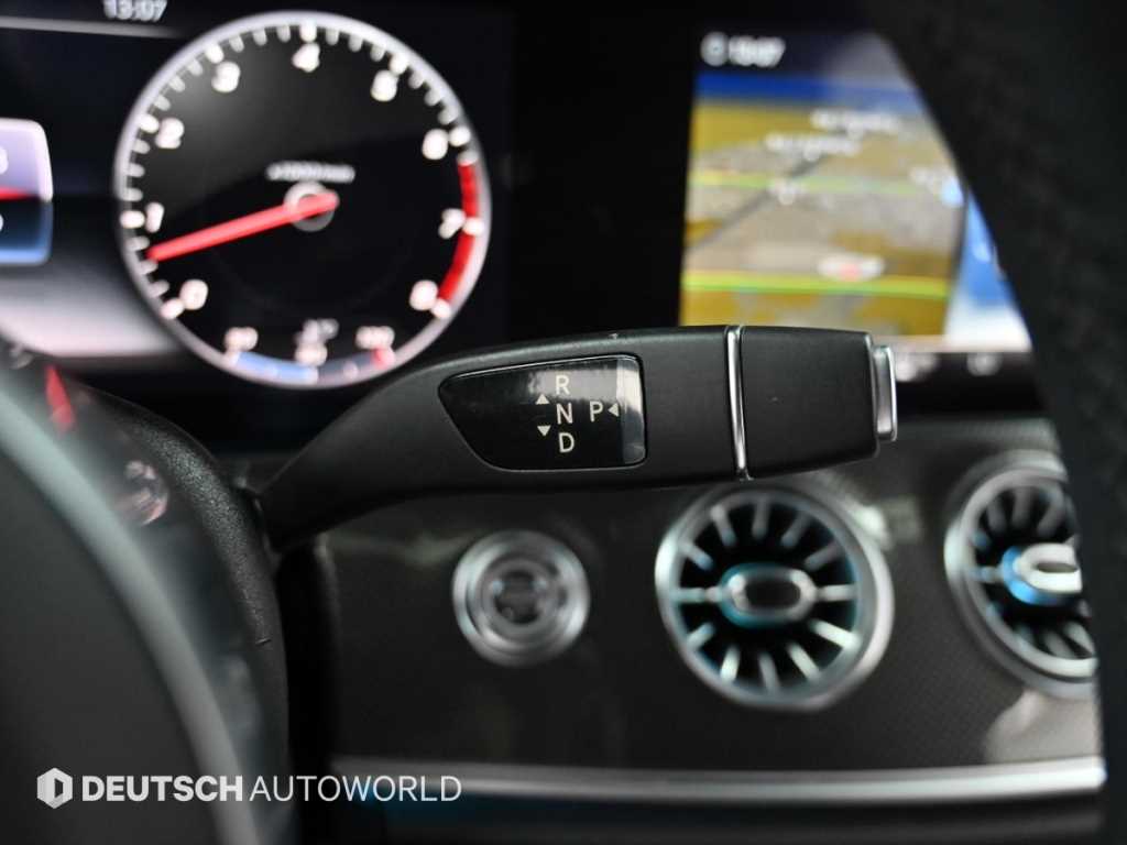 Mercedes Benz E class - Vista 11