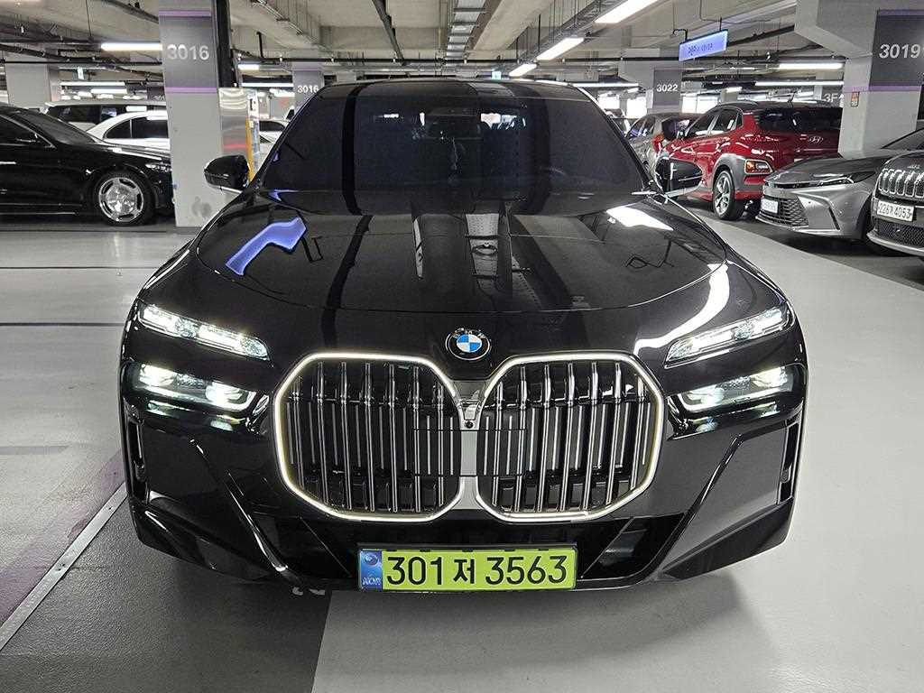 BMW 7 Series 2024 Negro - Importación desde Corea - HF Imports Iquique - Foto 1