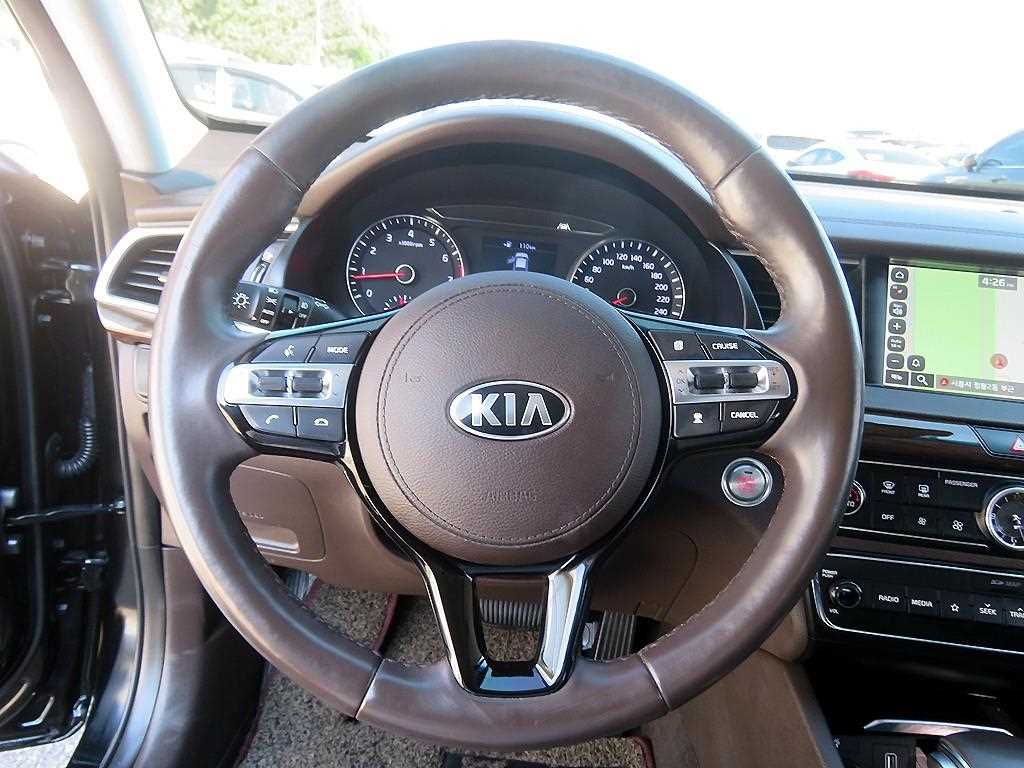 KIA K7 - Vista 11