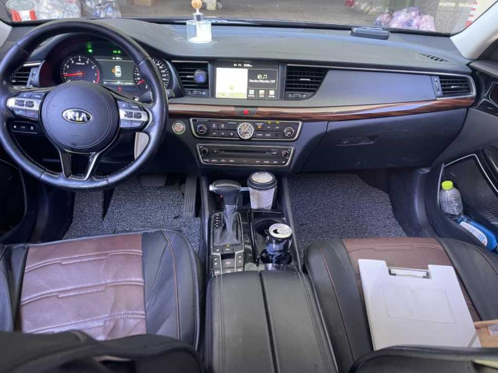 KIA K7 - Vista 7