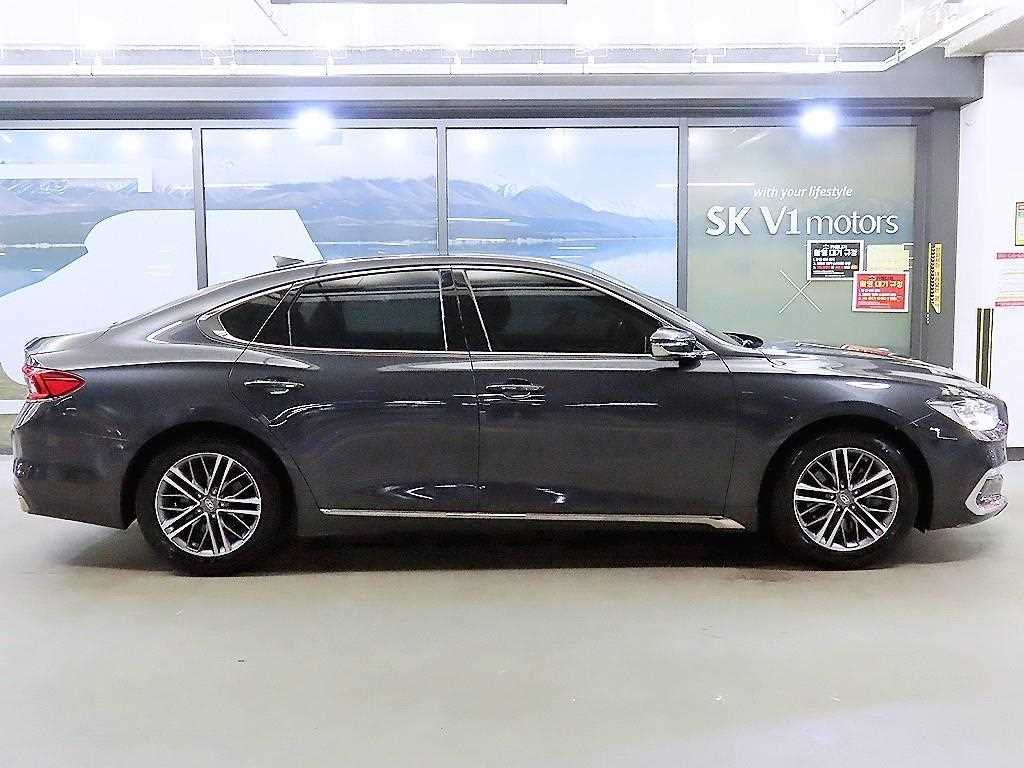 HYUNDAI Grandeur - Vista 3
