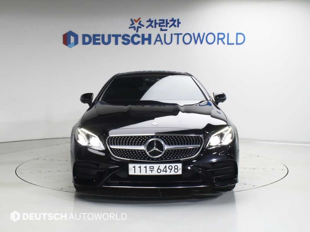 Mercedes Benz E class - Vista 3