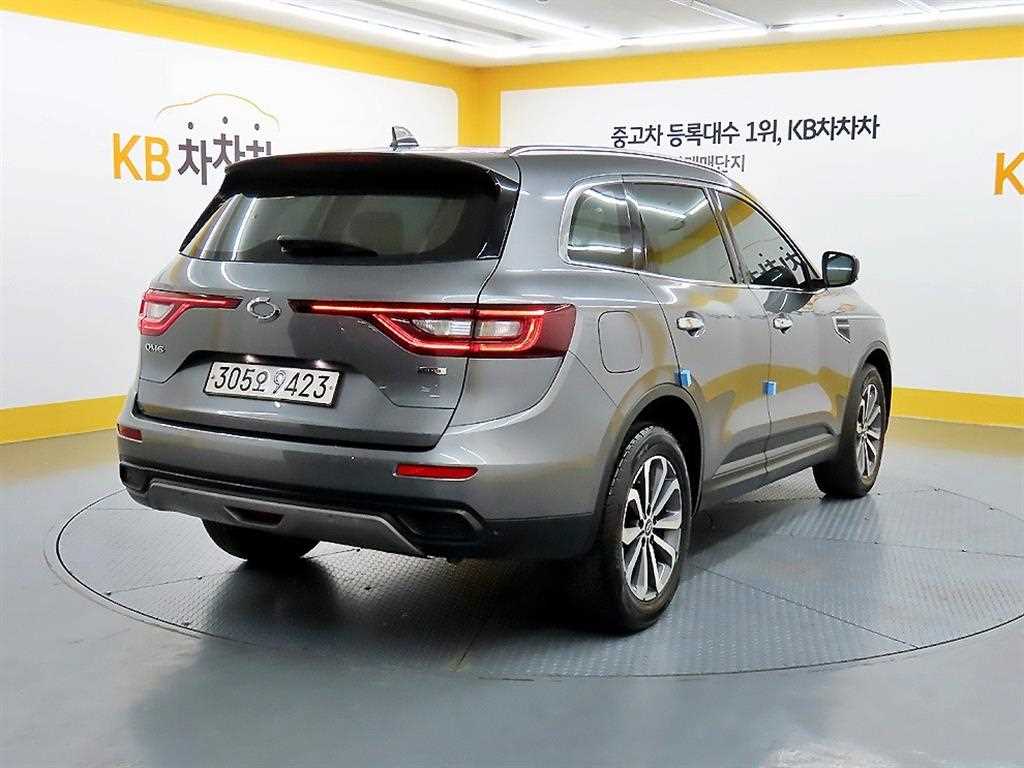 SAMSUNG QM6 - Vista 6