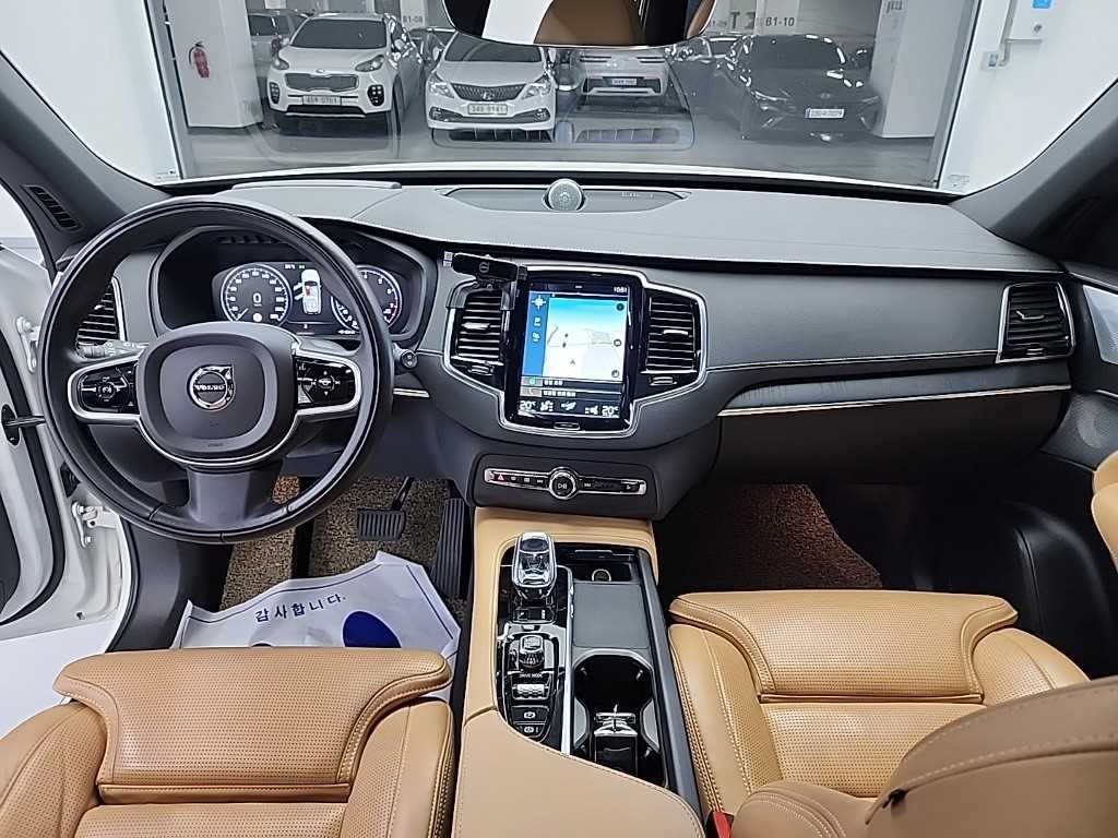 Volvo XC90 - Vista 9