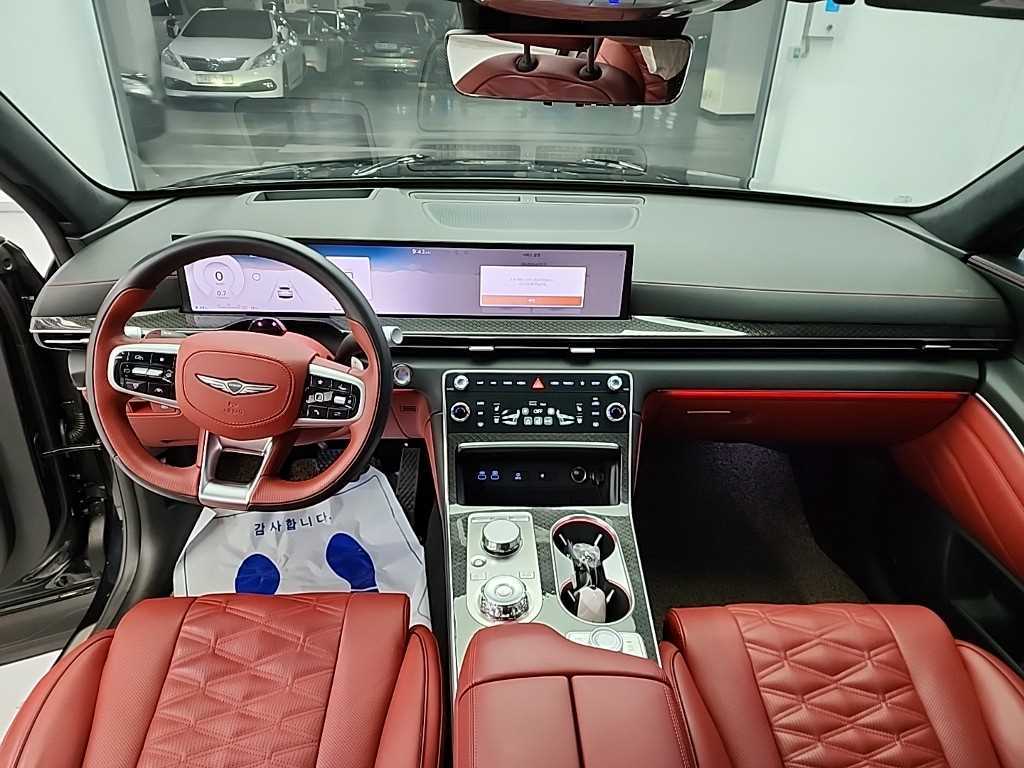 Genesis GV80 - Vista 9