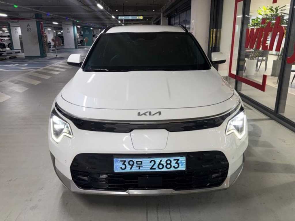 KIA Niro 2023 Negro - Importación desde Corea - HF Imports Iquique - Foto 1