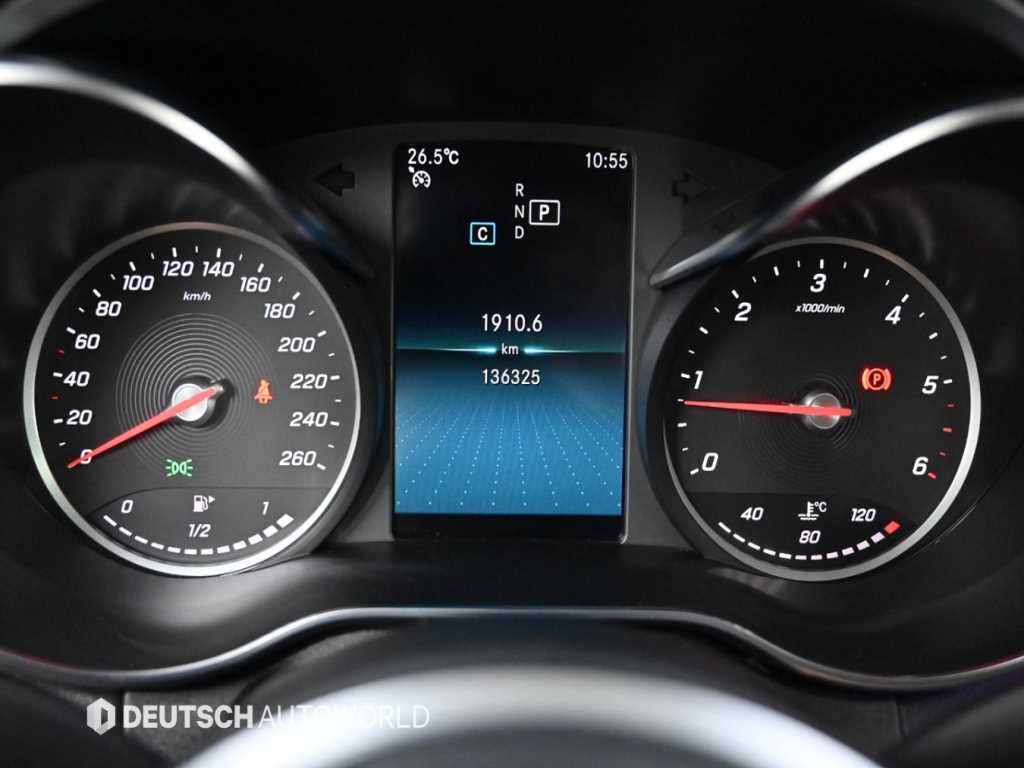 Mercedes Benz C Class - Vista 10