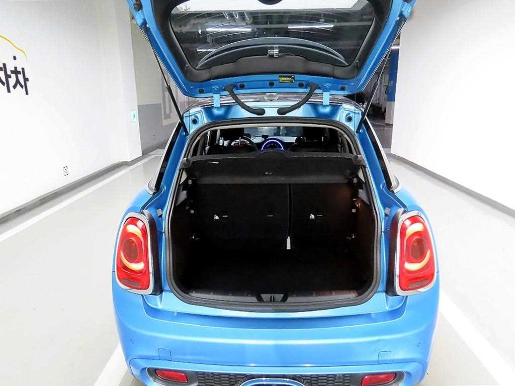 Mini Cooper - Vista 7